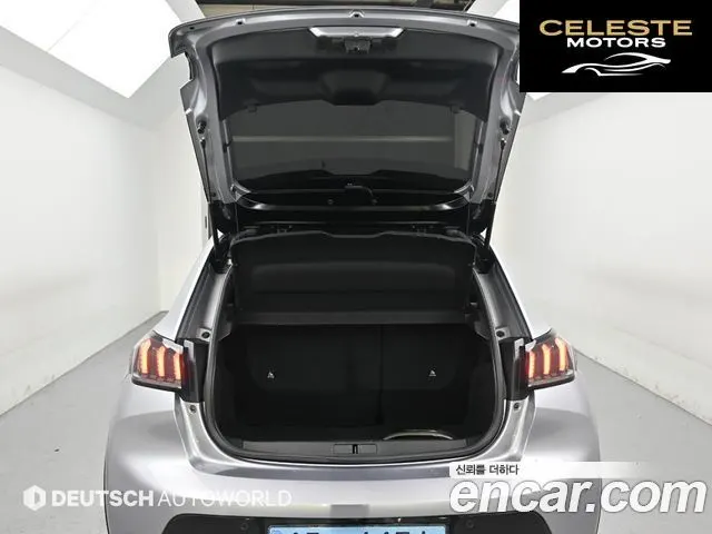 PEUGEOT e-208 2GT 2023 — photo 19 sur 26