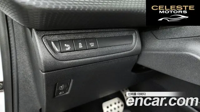 PEUGEOT 2008 1.6 BlueHDi 2016 — photo 16 sur 20