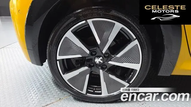 PEUGEOT e-208 2GT Line 2021 — photo 5 sur 30