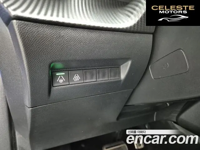 PEUGEOT e-2008 2EV GT 2022 — photo 16 sur 26