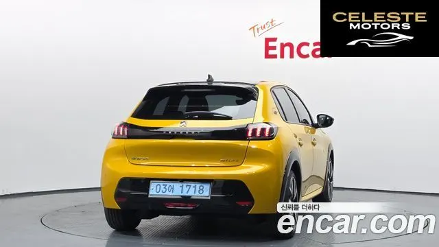 PEUGEOT e-208 2GT Line 2021 — photo 4 sur 32
