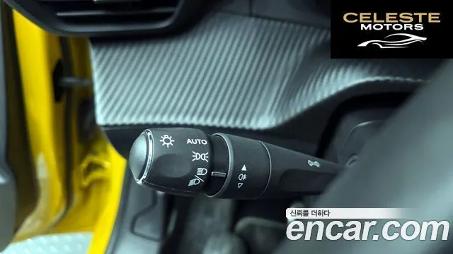 PEUGEOT e-208 2GT Line 2021 — photo 27 sur 32