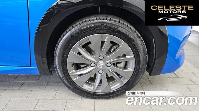 PEUGEOT e-208 2 2022 — photo 7 sur 33
