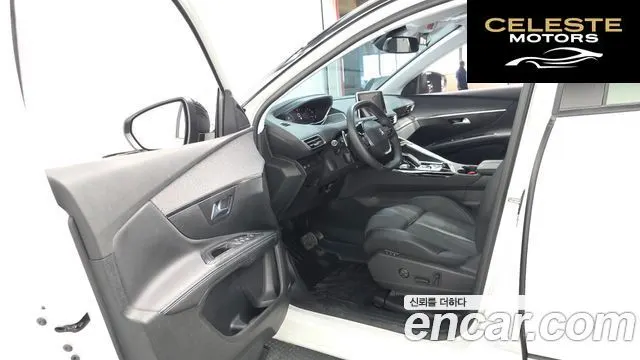 PEUGEOT 5008 21.2 Pure Tech 2022 — photo 13 sur 45