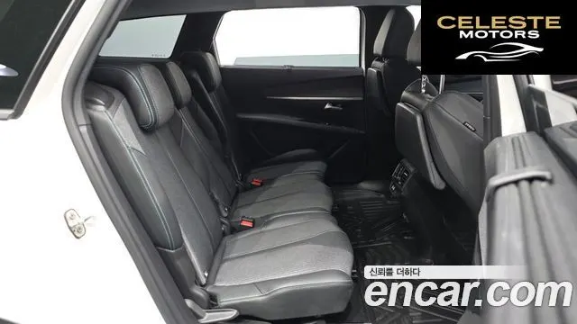 PEUGEOT 5008 21.2 Pure Tech 2022 — photo 18 sur 45
