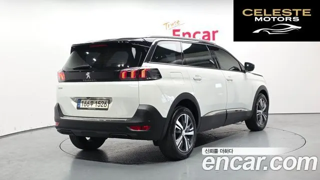 PEUGEOT 5008 21.2 Pure Tech 2022 — photo 2 sur 45