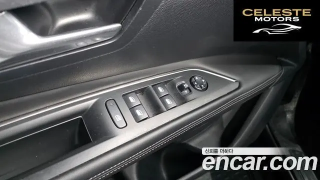 PEUGEOT 3008 21.6 BlueHDi 2018 — photo 27 sur 30