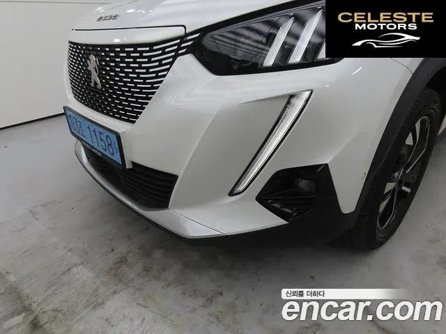PEUGEOT e-2008 2EV GT 2022 — photo 16 sur 26
