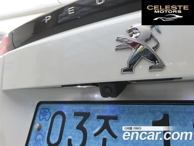 PEUGEOT e-2008 2EV GT 2022 — photo 18 sur 26