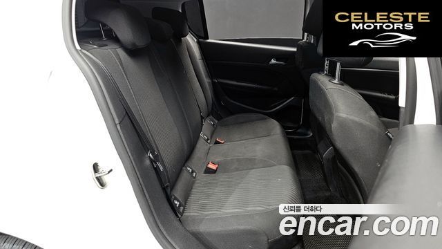 PEUGEOT 308 21.6 BlueHDi 2017 — photo 11 sur 20