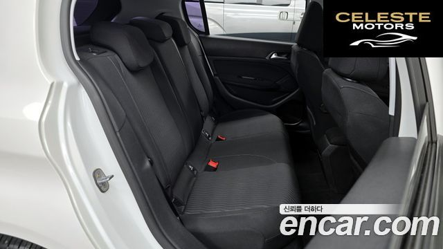 PEUGEOT 308 21.6 BlueHDi 2017 — photo 11 sur 20