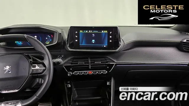 PEUGEOT e-2008 2EV GT 2023 — photo 12 sur 20