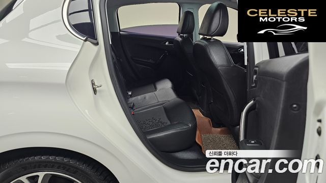 PEUGEOT 208 1.6 e-HDi 5portes 2016 — photo 12 sur 20