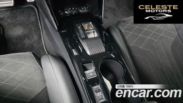 PEUGEOT e-208 2GT 2023 — photo 12 sur 36