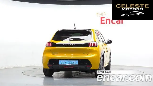 PEUGEOT e-208 2GT 2023 — photo 4 sur 36