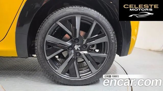 PEUGEOT e-208 2GT 2023 — photo 7 sur 30