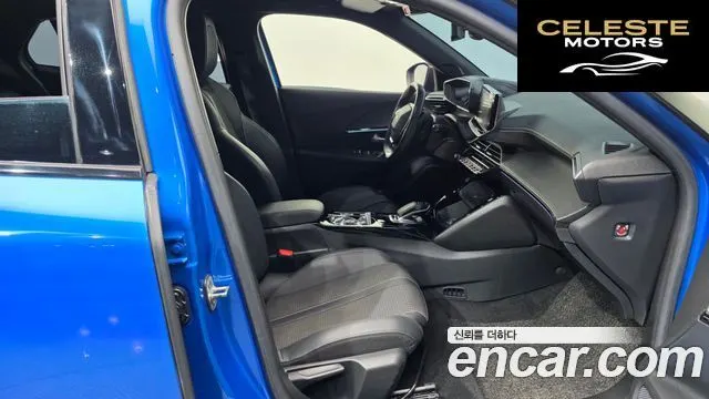PEUGEOT e-2008 2EV GT 2022 — photo 17 sur 35