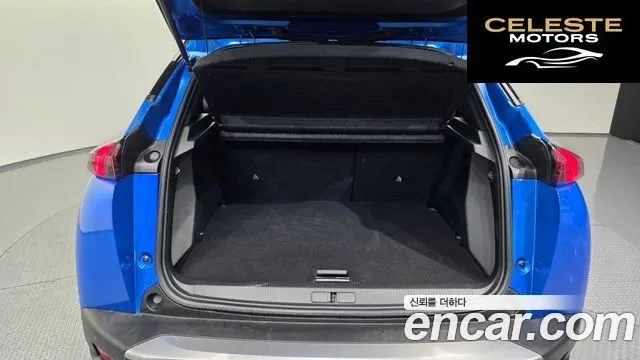 PEUGEOT e-2008 2EV GT 2022 — photo 26 sur 35