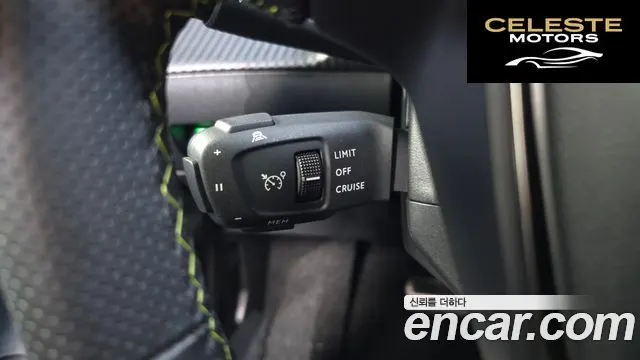 PEUGEOT e-2008 2EV GT 2022 — photo 28 sur 35