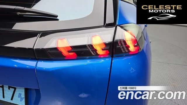 PEUGEOT e-2008 2EV GT 2022 — photo 9 sur 35