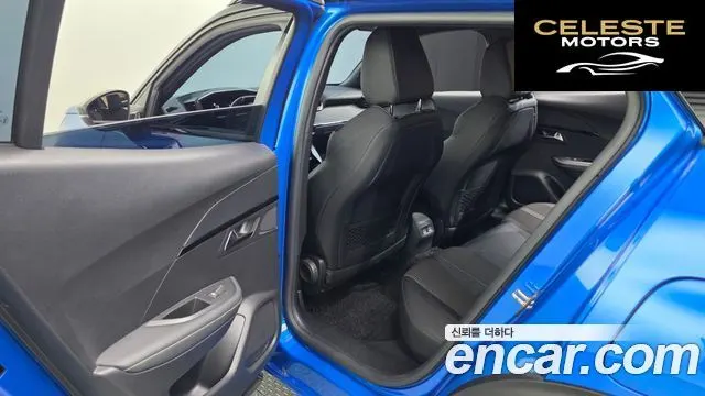 PEUGEOT e-2008 2EV GT 2022 — photo 16 sur 35