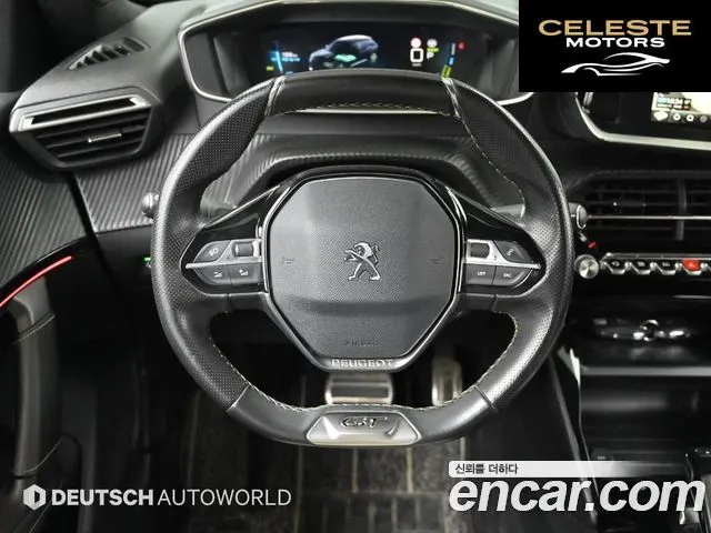 PEUGEOT e-2008 2EV GT 2021 — photo 13 sur 26