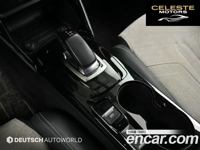 PEUGEOT e-2008 2EV GT 2021 — photo 9 sur 26
