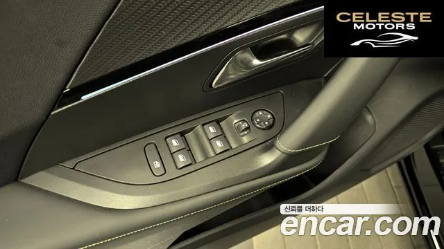 PEUGEOT e-2008 2EV GT 2023 — photo 28 sur 30