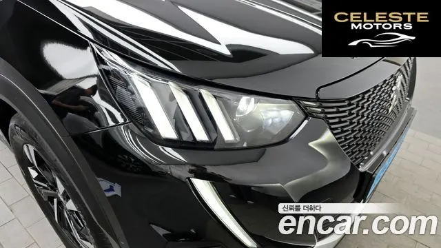 PEUGEOT e-2008 2EV GT 2023 — photo 8 sur 30