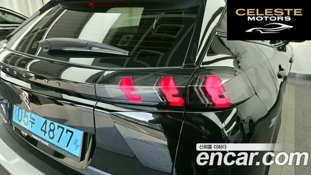 PEUGEOT e-2008 2EV GT 2023 — photo 9 sur 30