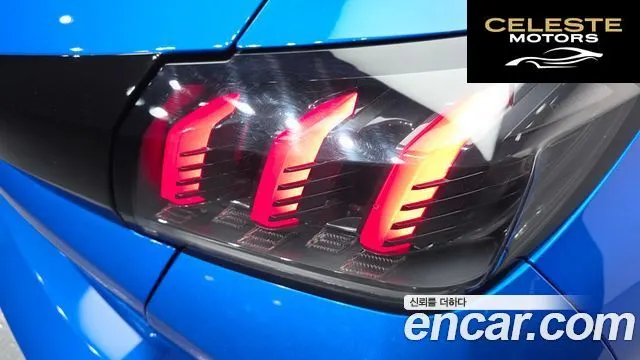 PEUGEOT e-208 2GT 2023 — photo 9 sur 30