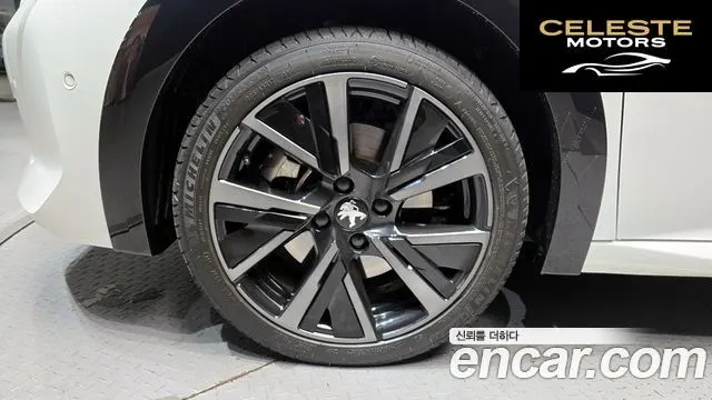 PEUGEOT e-208 2GT 2023 — photo 5 sur 30
