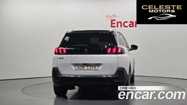 PEUGEOT 5008 21.5 BlueHDi 2019 — photo 4 sur 34