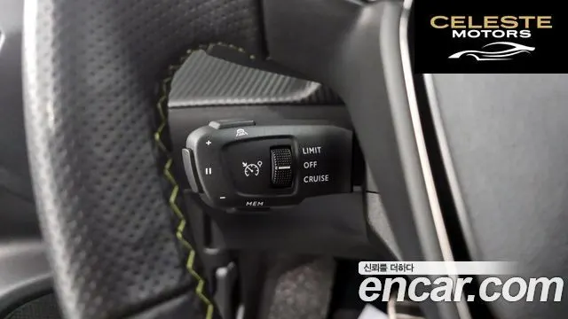 PEUGEOT e-2008 2EV GT Line 2021 — photo 23 sur 33