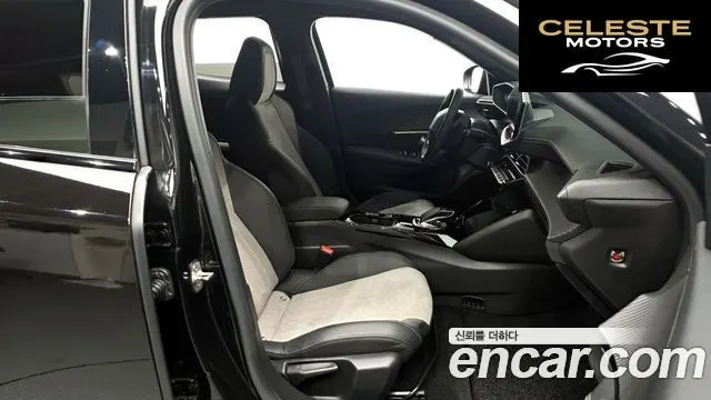 PEUGEOT e-2008 2EV GT Line 2021 — photo 16 sur 33