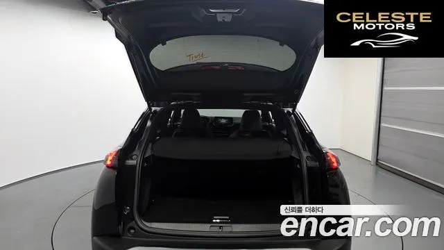 PEUGEOT e-2008 2EV GT Line 2021 — photo 26 sur 33
