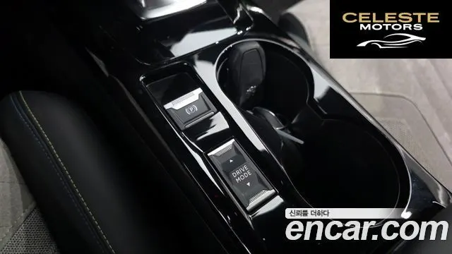 PEUGEOT e-2008 2EV GT Line 2021 — photo 30 sur 33