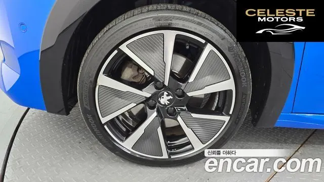 PEUGEOT e-208 2GT Line 2021 — photo 5 sur 33