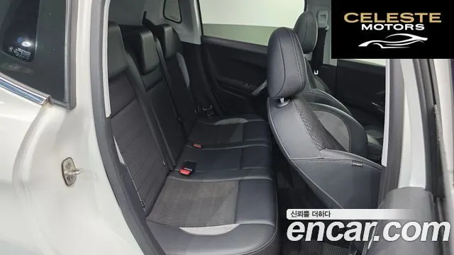 PEUGEOT 2008 1.6 BlueHDi 2016 — photo 11 sur 20