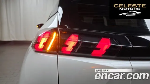 PEUGEOT 2008 21.5 BlueHDi GT 2023 — photo 9 sur 30