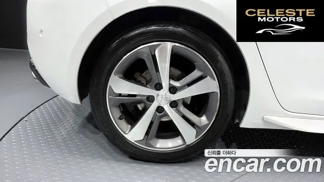PEUGEOT 308 21.5 BlueHDi GT Line 2019 — photo 4 sur 30