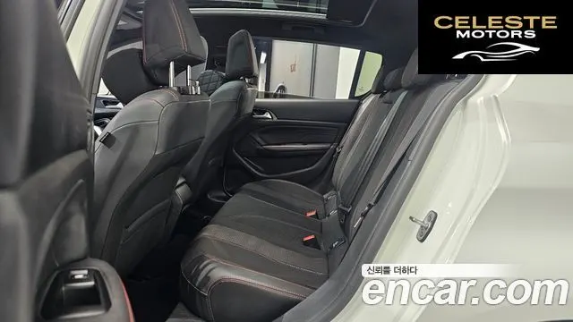 PEUGEOT 308 21.5 BlueHDi GT Line 2019 — photo 17 sur 30