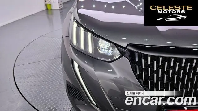 PEUGEOT 2008 21.5 BlueHDi GT 2023 — photo 8 sur 32