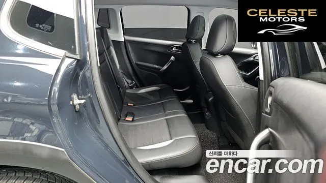 PEUGEOT 2008 1.6 BlueHDi GC 2017 — photo 11 sur 20