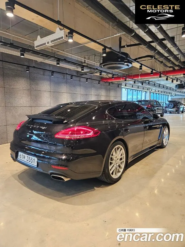 PORSCHE Panamera 3.6 2WD 2014 — photo 6 sur 23