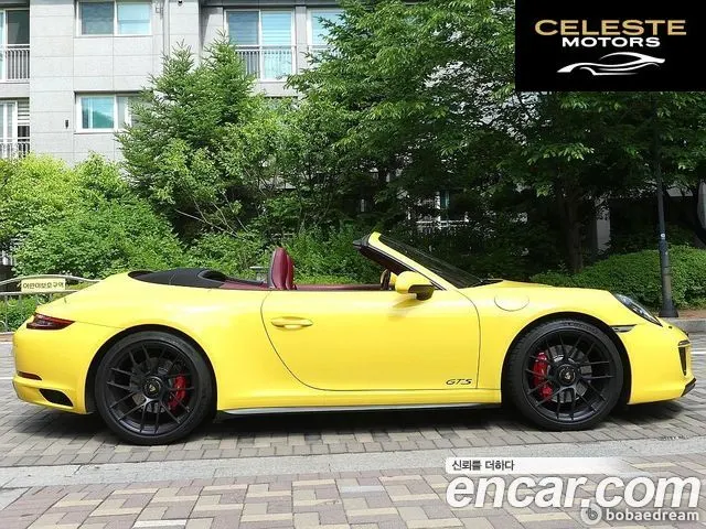 PORSCHE 911 Carrera 4 GTS Cabriolet 2018 — photo 16 sur 25