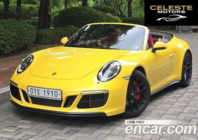 PORSCHE 911 Carrera 4 GTS Cabriolet 2018 — photo 21 sur 25