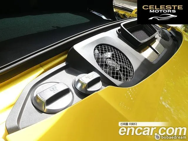 PORSCHE 911 Carrera 4 GTS Cabriolet 2018 — photo 5 sur 25