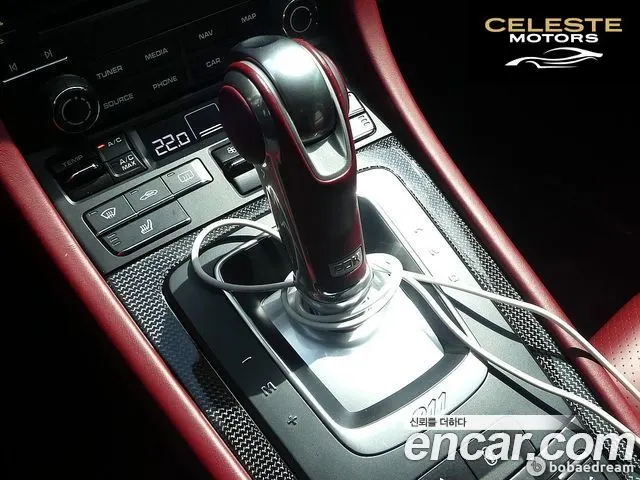 PORSCHE 911 Carrera 4 GTS Cabriolet 2018 — photo 7 sur 25