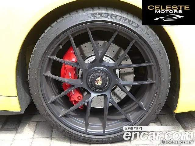 PORSCHE 911 Carrera 4 GTS Cabriolet 2018 — photo 9 sur 25